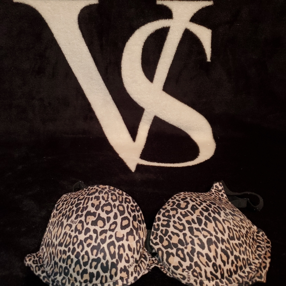Victoria's Secret Pink Padded Push Up Bra 34B